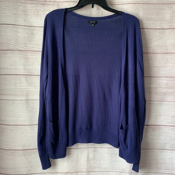 Apt 9 Dark Blue Long Sleeve Cardigan Partial Button Front Size Medium - Picture 1 of 13